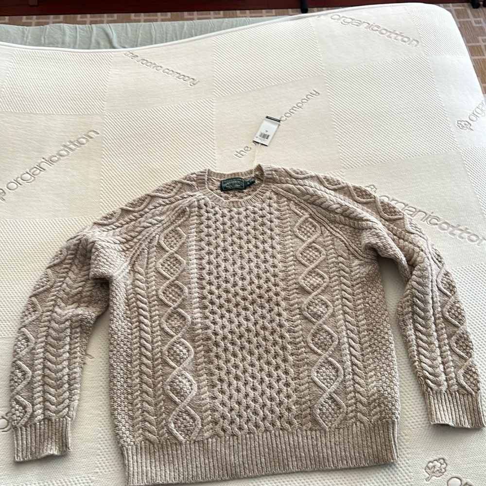 The iconic Ralph Lauren fisherman sweater. XL. Never worn, new with tags.